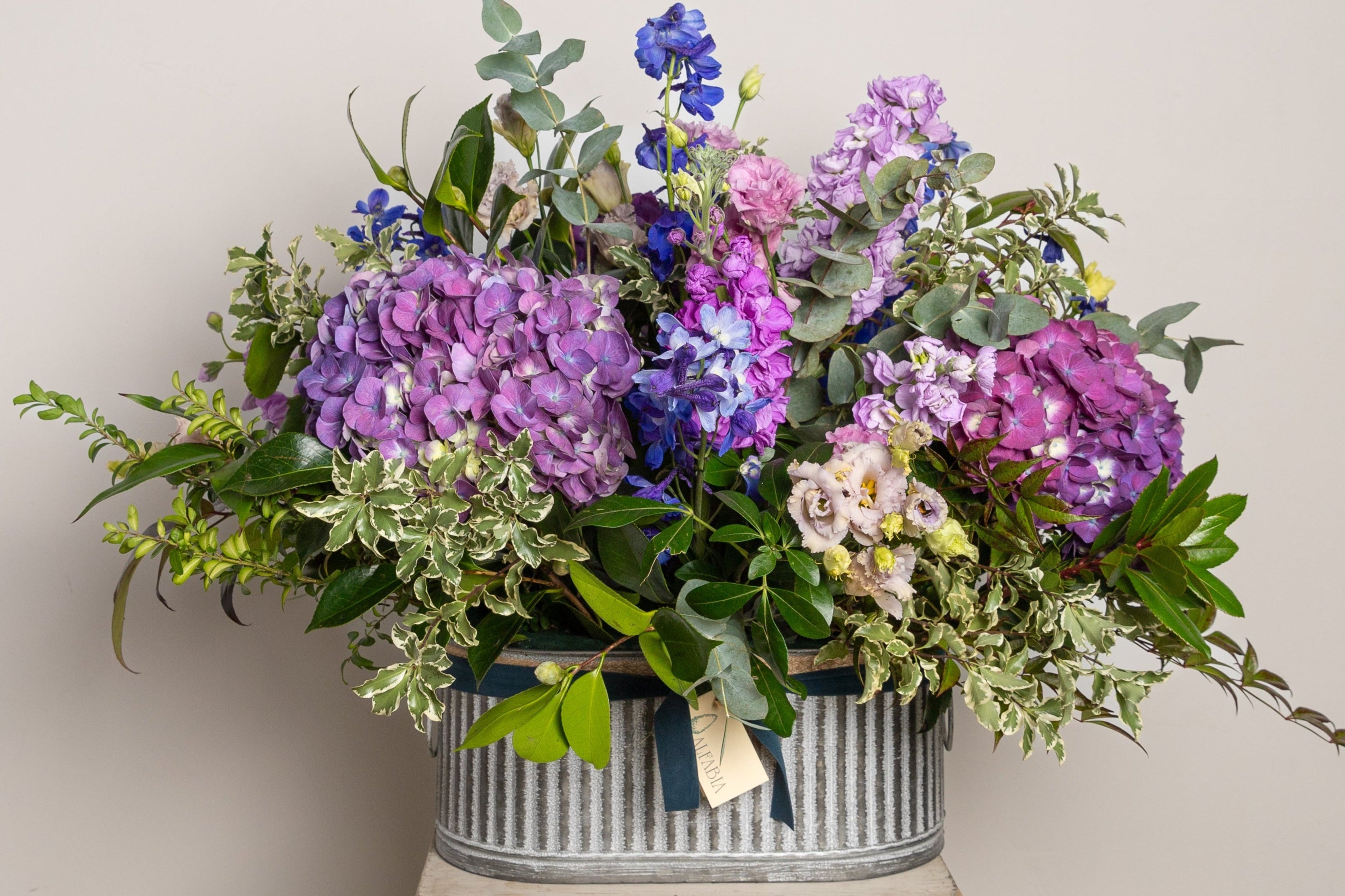 Arreglo floral en zinc