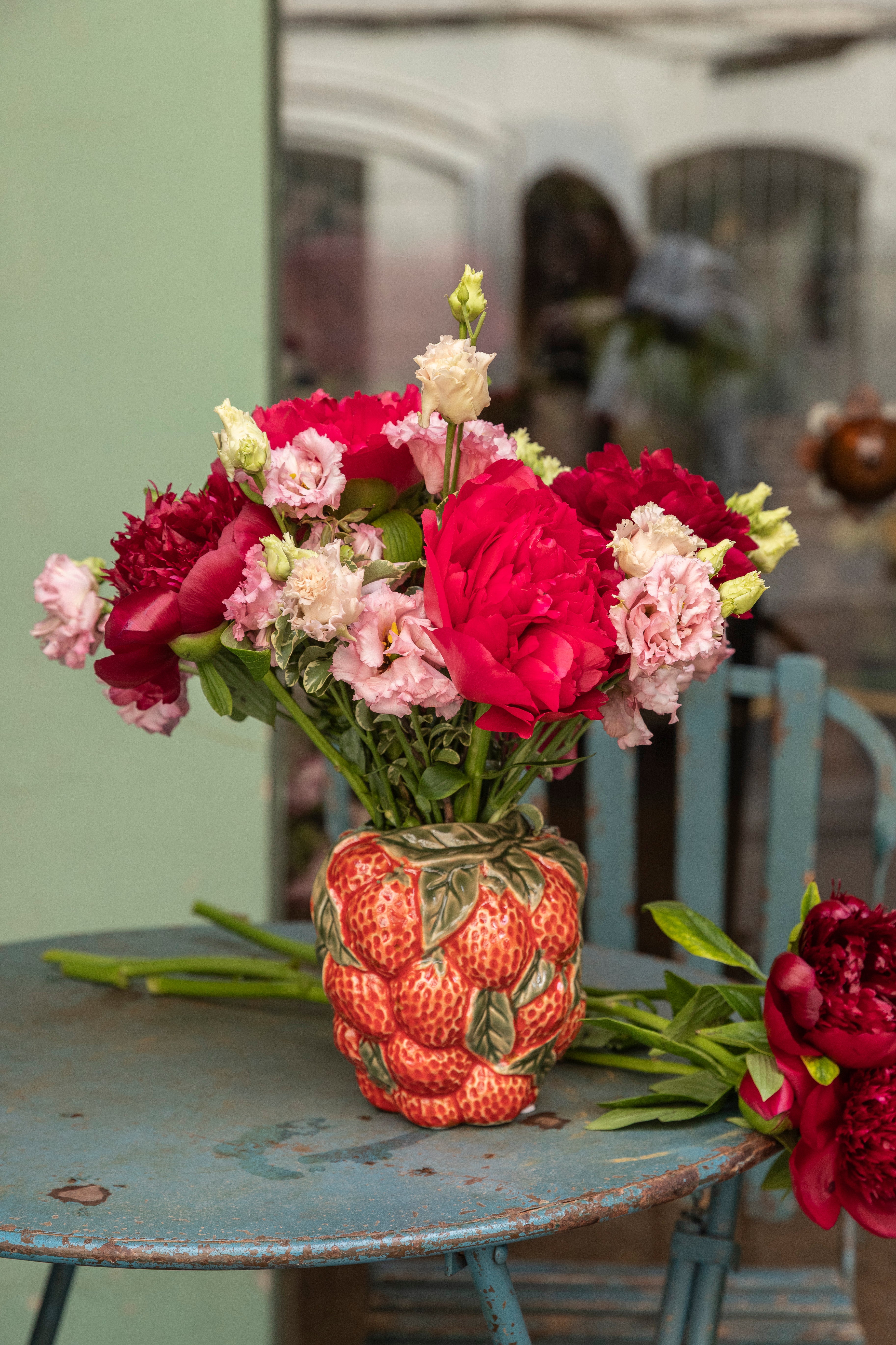 Jarrón fruta fresas