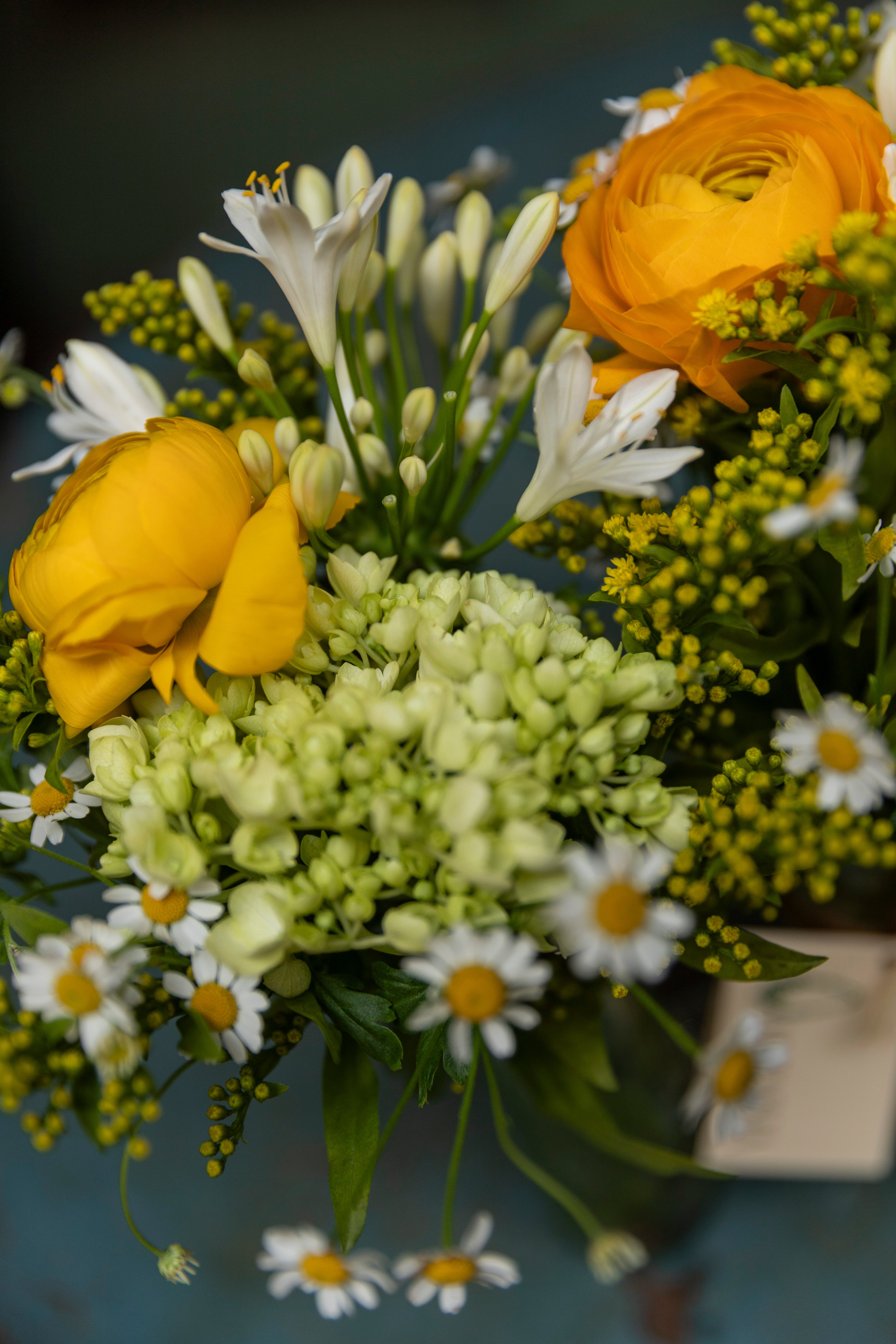 Probeta de flores variadas