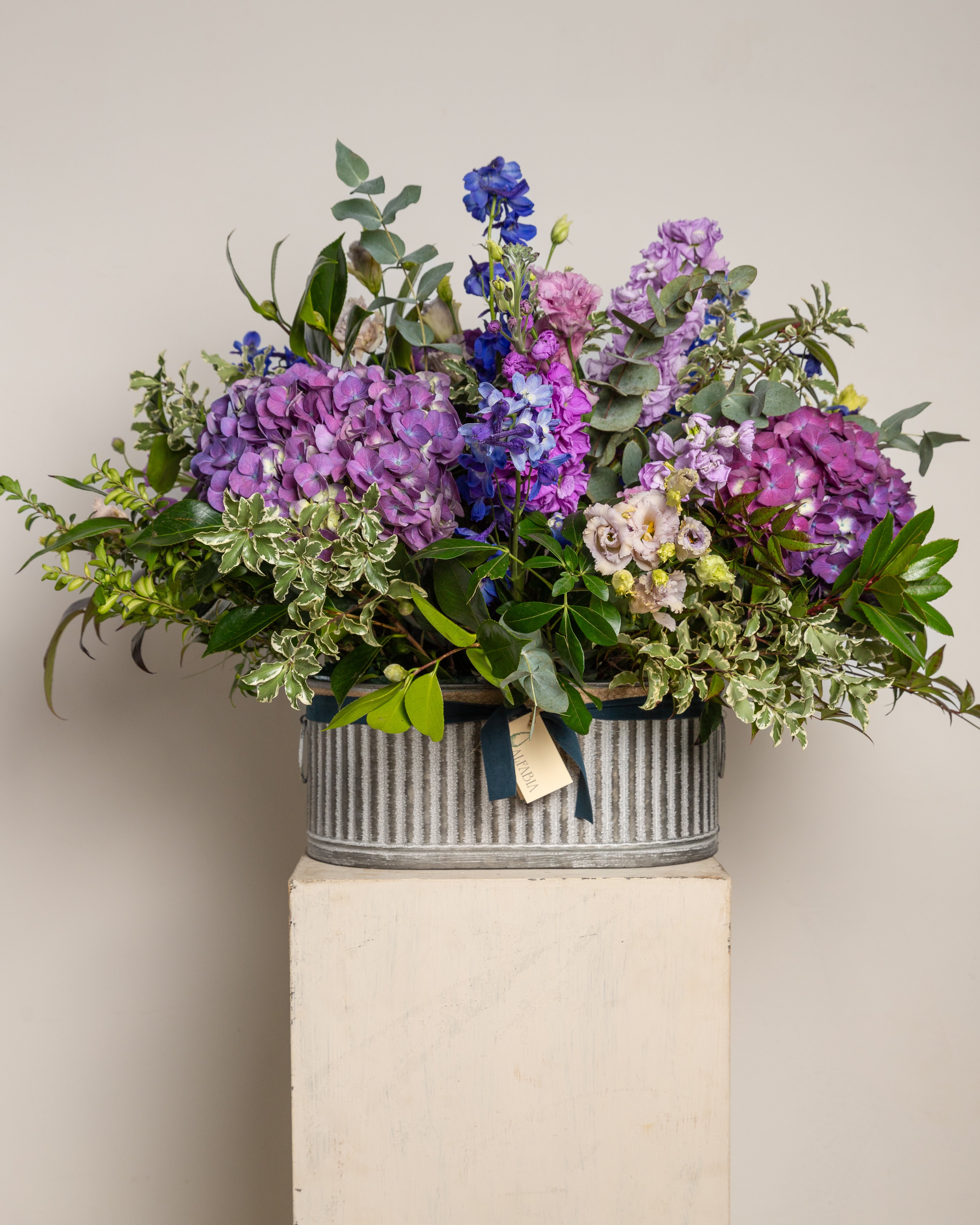 Arreglo floral en zinc